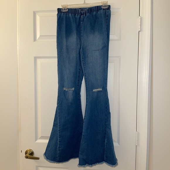 Super Flare Jeans! - Picture 1 of 5
